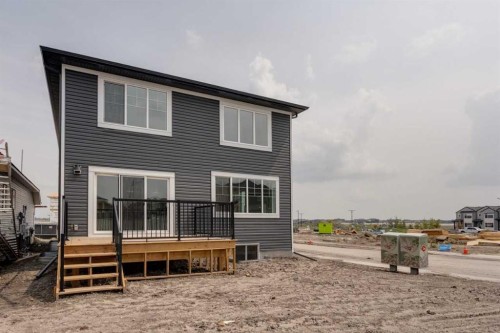 21 Bayview Mews Sw, Airdrie, AB - Outdoor