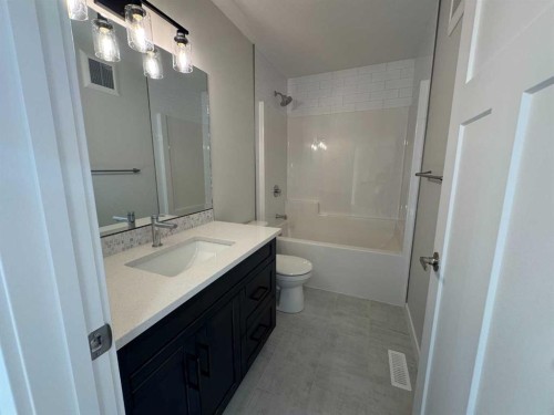49 Emmett Crescent, Red Deer, AB - Indoor Photo Showing Bathroom