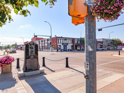 5002 50 Street, Stettler, AB 