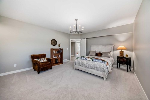 3 - 255049 Township Rd 432, Rural Ponoka County, AB - Indoor Photo Showing Bedroom