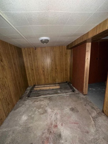 230049 Township Road 314, Rural Kneehill County, AB - Indoor