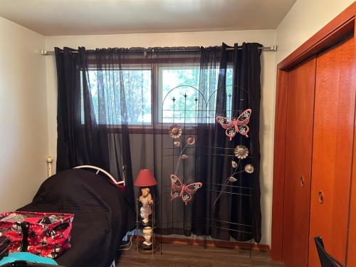 4912 49 Street, Hardisty, AB - Indoor