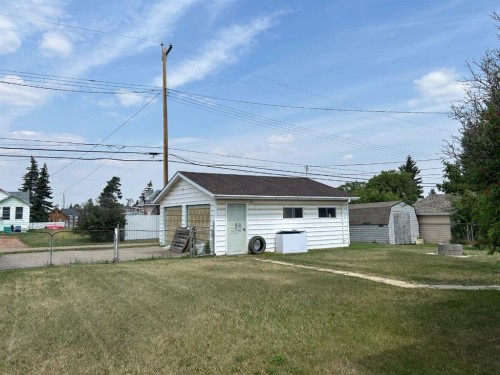 4912 49 Street, Hardisty, AB - Outdoor
