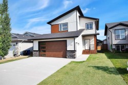 13 Murphy Close  Blackfalds, AB T4M 0H5