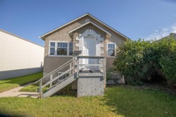 4914 46 Street  Red Deer, AB T4N 1N3