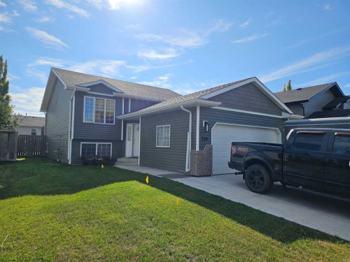 219 Lancaster Drive  Red Deer, AB T4R 2R4
