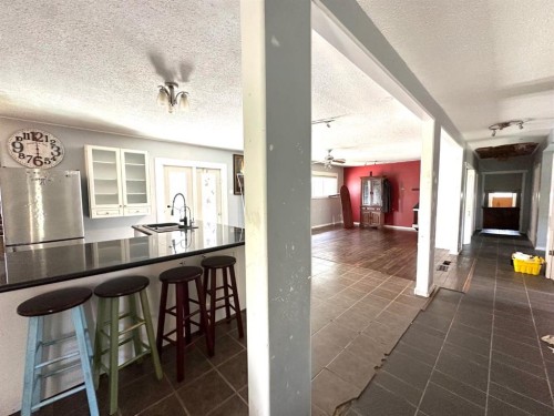 400 Strom Street, Heisler, AB - Indoor Photo Showing Other Room