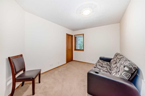 9 Rustic Road, Norglenwold, AB - Indoor Photo Showing Other Room