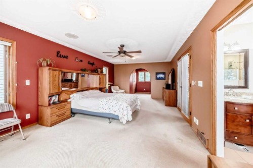 9 Rustic Road, Norglenwold, AB - Indoor Photo Showing Bedroom
