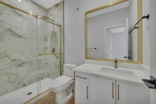 47 Everson Close, Red Deer, AB - Indoor Photo Showing Bathroom