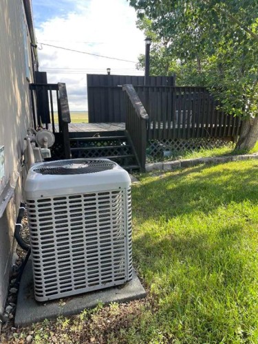 202 Railway Avenue, Veteran, AB - Outdoor