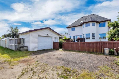 5838 65 Avenue, Rocky Mountain House, AB - Outdoor