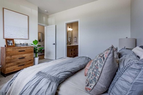 139 Gray Close, Sylvan Lake, AB - Indoor Photo Showing Bedroom