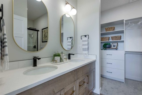 139 Gray Close, Sylvan Lake, AB - Indoor Photo Showing Bathroom