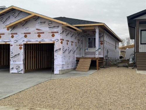 139 Gray Close  Sylvan Lake, AB T4S 0W4