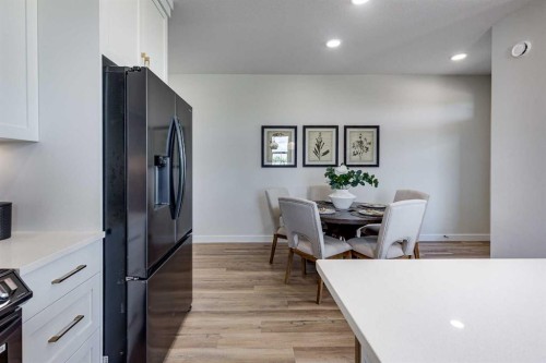 139 Gray Close, Sylvan Lake, AB - Indoor Photo Showing Dining Room