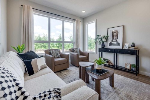 139 Gray Close, Sylvan Lake, AB - Indoor Photo Showing Living Room