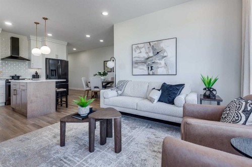 139 Gray Close, Sylvan Lake, AB - Indoor Photo Showing Living Room
