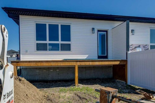 3 Gray Close, Sylvan Lake, AB 