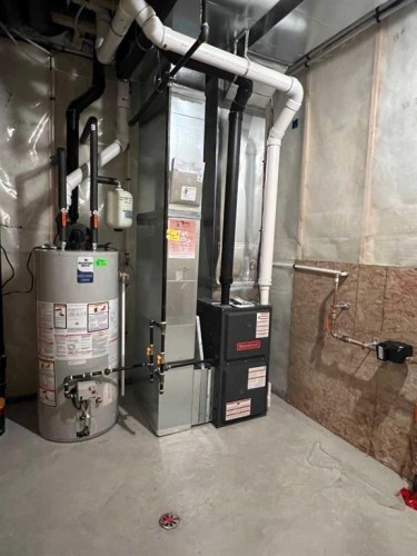 5 Gray Close, Sylvan Lake, AB - Indoor Photo Showing Basement