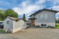 3070-25074 South Pine Lake Road  Rural Red Deer County, AB T0M 1S0