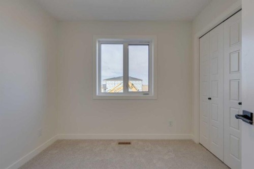 8546 Huxbury Drive Ne, Calgary, AB - Indoor Photo Showing Other Room