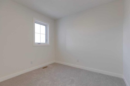 8546 Huxbury Drive Ne, Calgary, AB - Indoor Photo Showing Other Room