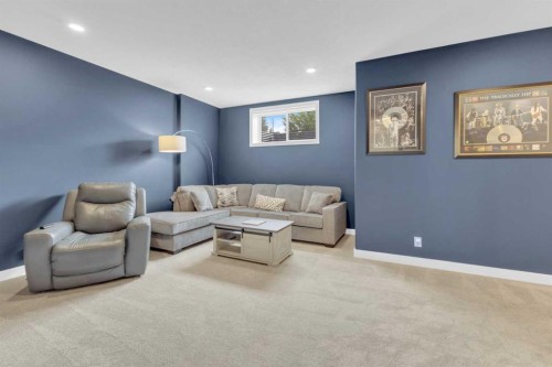 D-20 Evergreen Way, Red Deer, AB - Indoor Photo Showing Living Room