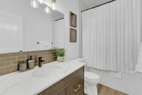D-20 Evergreen Way, Red Deer, AB - Indoor Photo Showing Bathroom