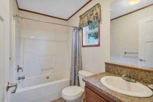 445026 Range Road 43, Rural Ponoka County, AB - Indoor Photo Showing Bathroom