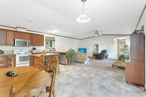 445026 Range Road 43, Rural Ponoka County, AB - Indoor Photo Showing Kitchen