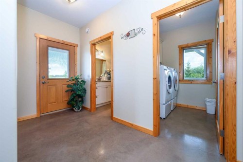 38139 Range Road 265, Rural Red Deer County, AB - Indoor