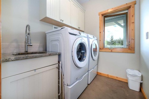38139 Range Road 265, Rural Red Deer County, AB - Indoor Photo Showing Laundry Room