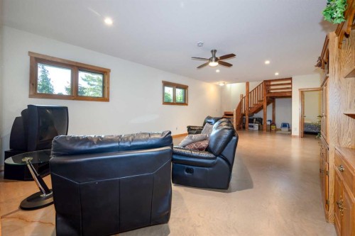 38139 Range Road 265, Rural Red Deer County, AB - Indoor