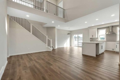 3 Heritage Link, Cochrane, AB - Indoor Photo Showing Kitchen