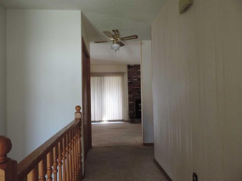 4737 54 Avenue, Rimbey, AB - Indoor Photo Showing Other Room