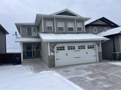 3908 76 Street  Camrose, AB T4V 4C1