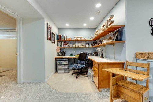 13 Dillon Close, Red Deer, AB - Indoor Photo Showing Other Room