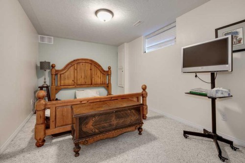 13 Dillon Close, Red Deer, AB - Indoor Photo Showing Bedroom