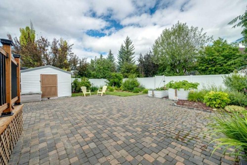 13 Dillon Close, Red Deer, AB - Outdoor