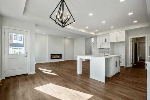27 Heritage Link, Cochrane, AB - Indoor Photo Showing Kitchen