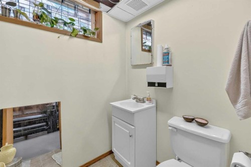 4926 45 Street, Red Deer, AB 