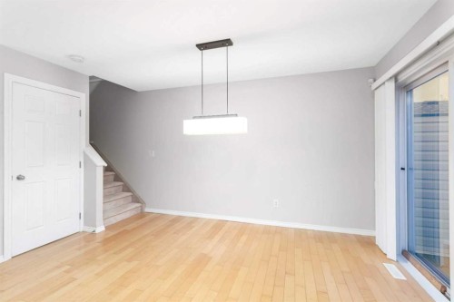 10-73 Addington Drive, Red Deer, AB - Indoor Photo Showing Other Room