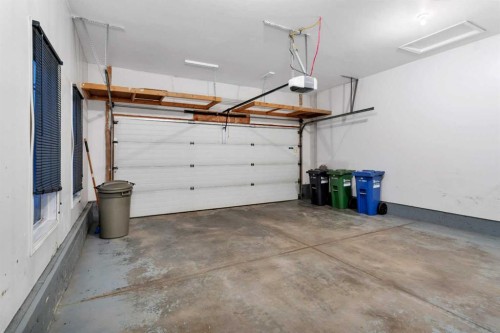 10-73 Addington Drive, Red Deer, AB - Indoor Photo Showing Garage