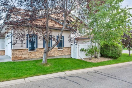 10-73 Addington Drive, Red Deer, AB - Outdoor