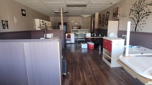 4918 50 Avenue, Castor, AB 