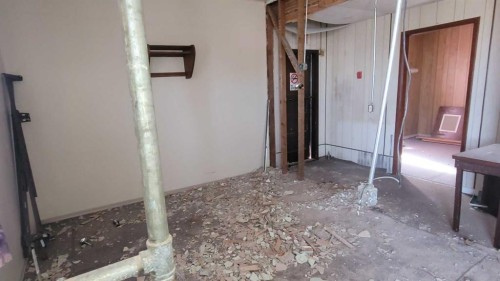 4918 50 Avenue, Castor, AB 