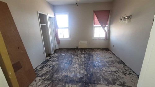 4918 50 Avenue, Castor, AB 