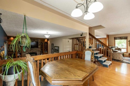 128 Norby Crescent, Red Deer, AB - Indoor Photo Showing Dining Room
