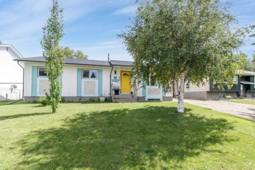 49 Sylvan Drive  Sylvan Lake, AB T4S 1J6